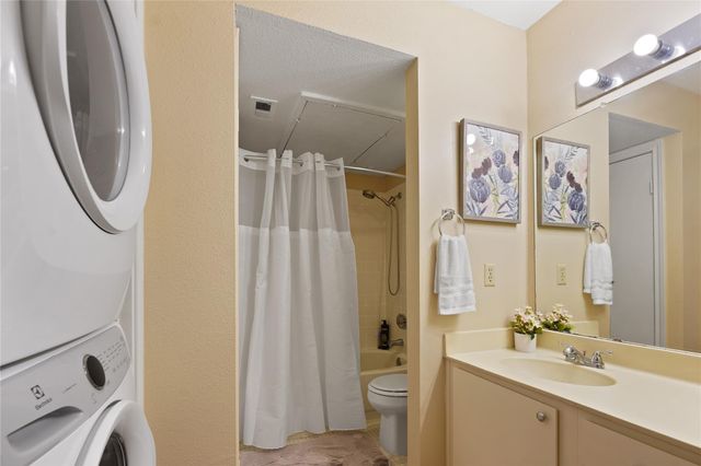 7950 N Stadium Drive 200, Houston, TX 77030