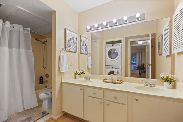 7950 N Stadium Drive 200, Houston, TX 77030