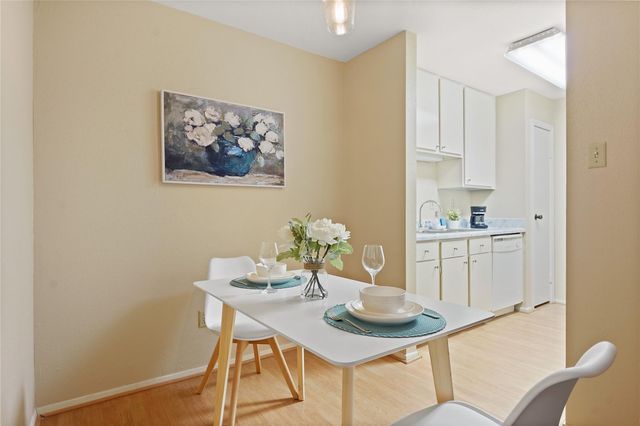 7950 N Stadium Drive 200, Houston, TX 77030