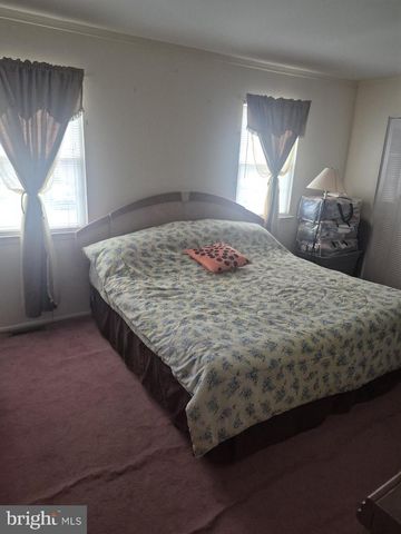 2009 BEECH LN, Bensalem, PA 19020