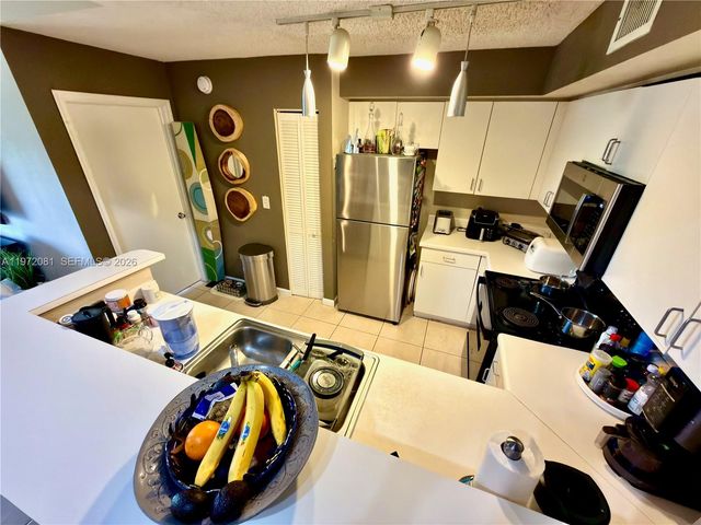 4848 N State Road 7 4303, Coconut Creek, FL 33073