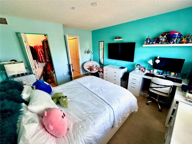 4848 N State Road 7 4303, Coconut Creek, FL 33073