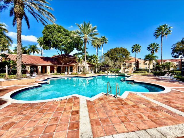 4848 N State Road 7 4303, Coconut Creek, FL 33073