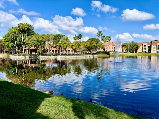 4848 N State Road 7 4303, Coconut Creek, FL 33073