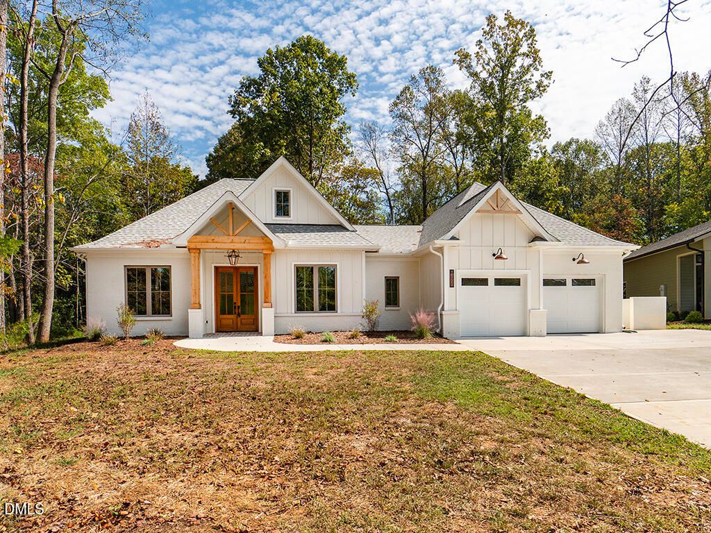 2956 Forest Creek Lane, Mebane, NC 27302