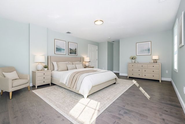 9 Old Glen Charlie Rd, Wareham, MA 02538