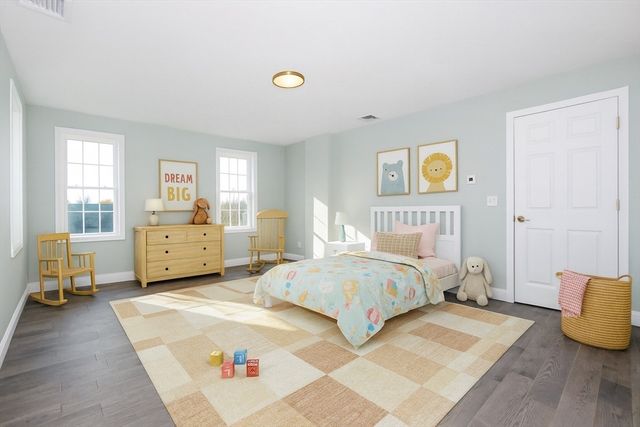 9 Old Glen Charlie Rd, Wareham, MA 02538