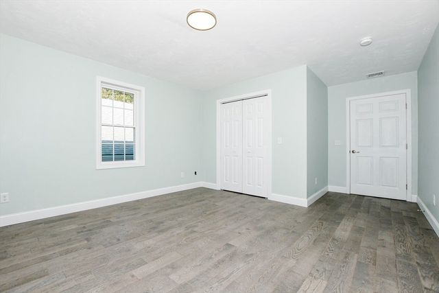 9 Old Glen Charlie Rd, Wareham, MA 02538