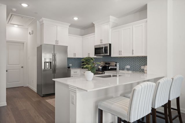 5243 Legacy Street, Haltom City, TX 76117