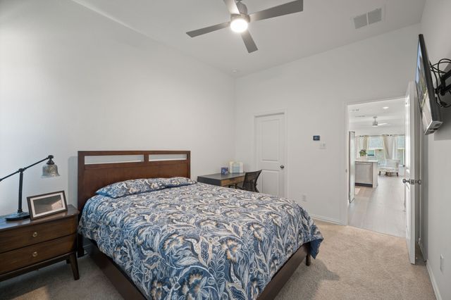 5243 Legacy Street, Haltom City, TX 76117