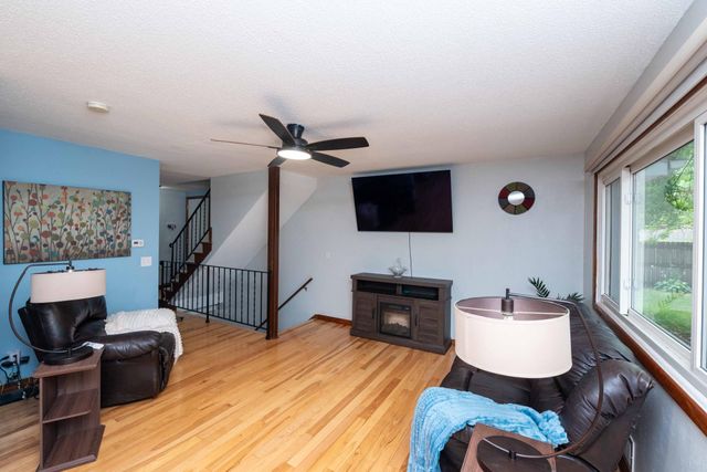 7484 Jeffery Lane S, Cottage Grove, MN 55016