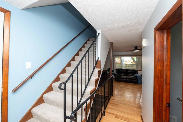 7484 Jeffery Lane S, Cottage Grove, MN 55016