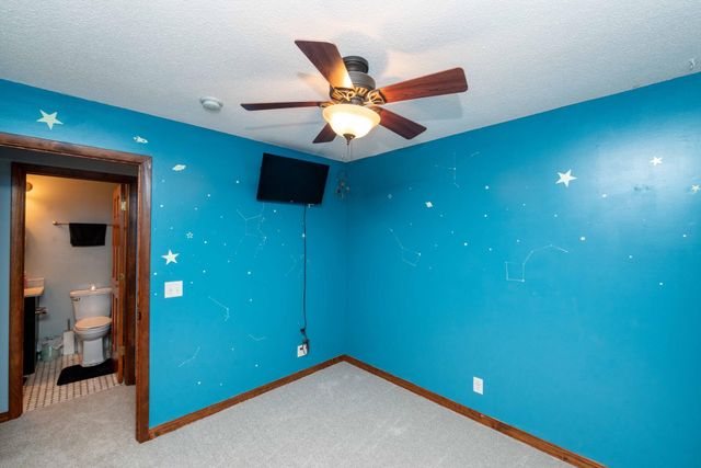 7484 Jeffery Lane S, Cottage Grove, MN 55016