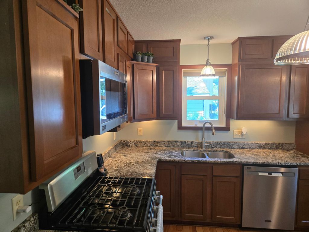 7484 Jeffery Lane S, Cottage Grove, MN 55016 — photo 2