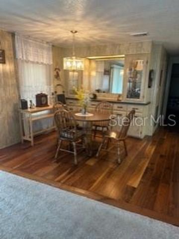 1211 APACHE CIRCLE, Tavares, FL 32778