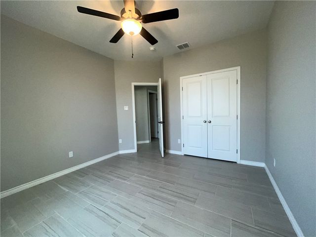 3513 Pineda St, Corpus Christi, TX 78414