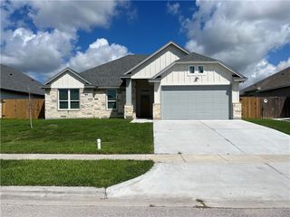 3513 Pineda St, Corpus Christi, TX 78414