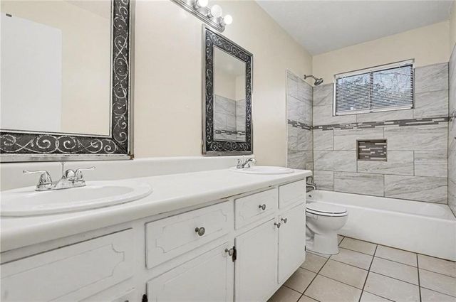 1236 Country Pine Drive, Ellenwood, GA 30294