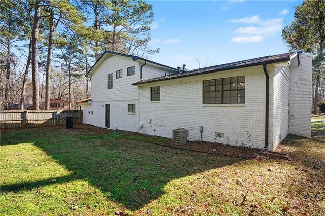 1236 Country Pine Drive, Ellenwood, GA 30294
