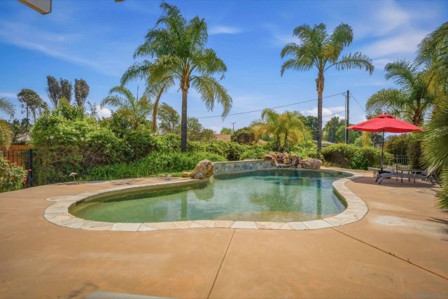 2417 Robertson, Ramona, CA 92065