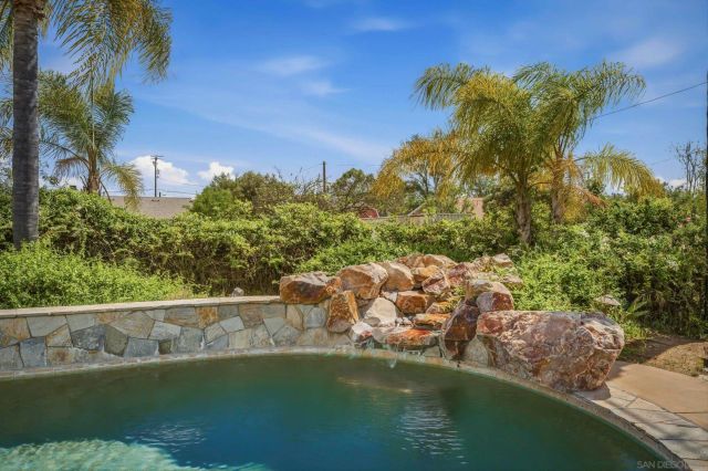 2417 Robertson, Ramona, CA 92065