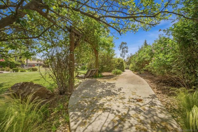 2417 Robertson, Ramona, CA 92065