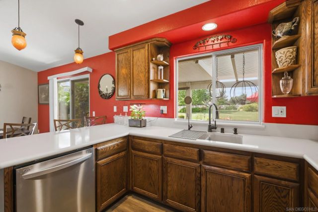 2417 Robertson, Ramona, CA 92065