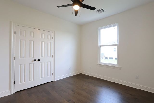 599 Jean Charles Boulevard, Gray, LA 70359