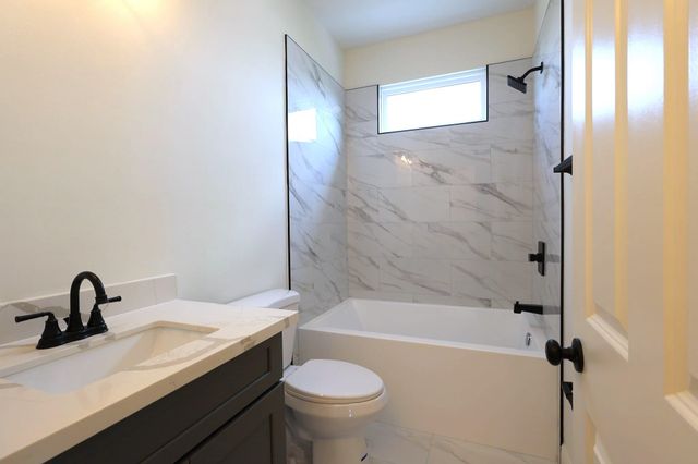 599 Jean Charles Boulevard, Gray, LA 70359