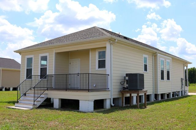 599 Jean Charles Boulevard, Gray, LA 70359