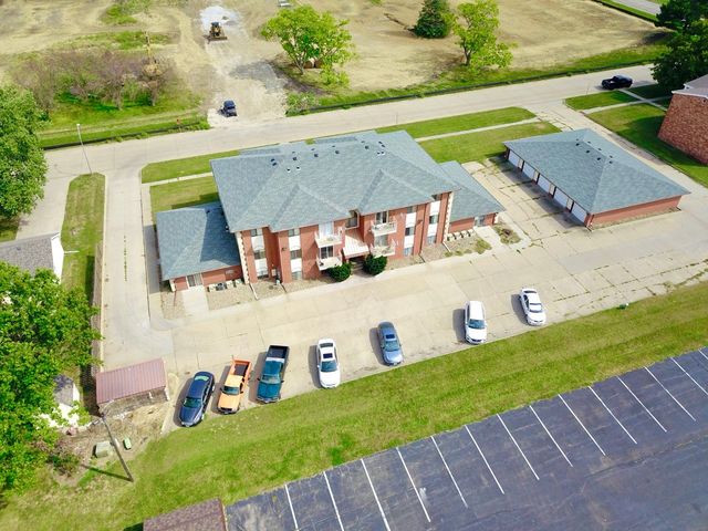 1629 Sunset Street, Grinnell, IA 50112