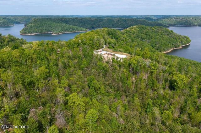75 Backbone Rd, Sparta, TN 38583