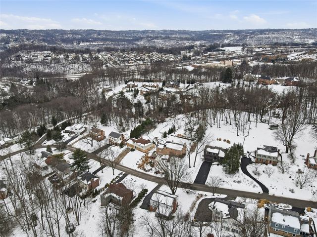 220 Cornwall Drive, O'hara, PA 15238