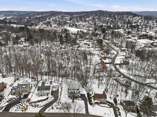 220 Cornwall Drive, O'hara, PA 15238