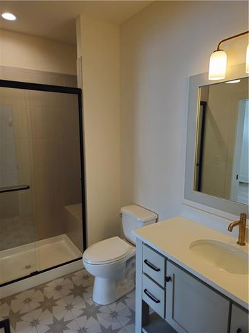 13427 W 174th Terrace, Overland Park, KS 66221