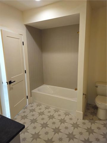 13427 W 174th Terrace, Overland Park, KS 66221