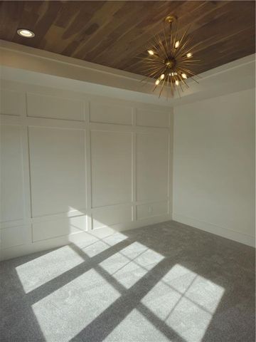 13427 W 174th Terrace, Overland Park, KS 66221