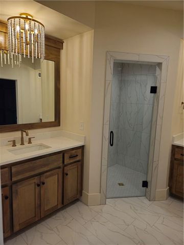 13427 W 174th Terrace, Overland Park, KS 66221