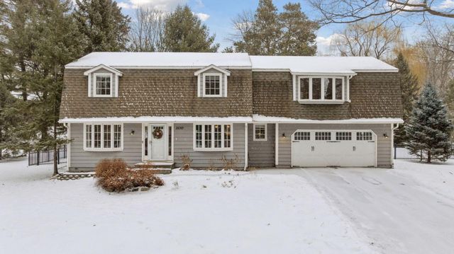 2650 Kelly Avenue, Orono, MN 55331