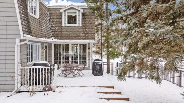 2650 Kelly Avenue, Orono, MN 55331