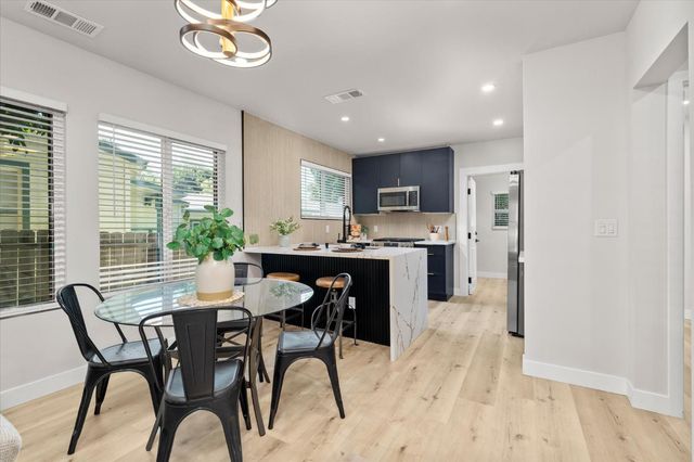 112 Donner Ave, Roseville, CA 95678