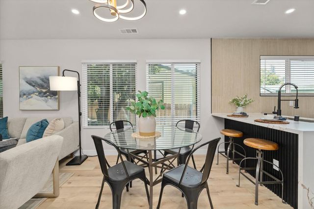 112 Donner Ave, Roseville, CA 95678