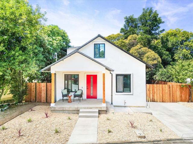 112 Donner Ave, Roseville, CA 95678