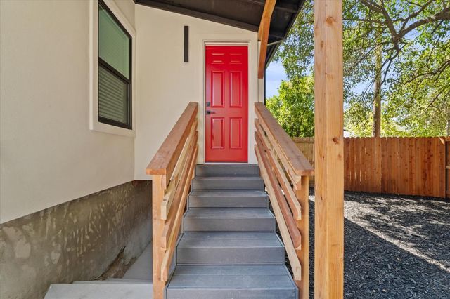 112 Donner Ave, Roseville, CA 95678