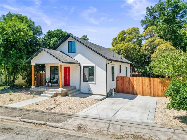 112 Donner Ave, Roseville, CA 95678