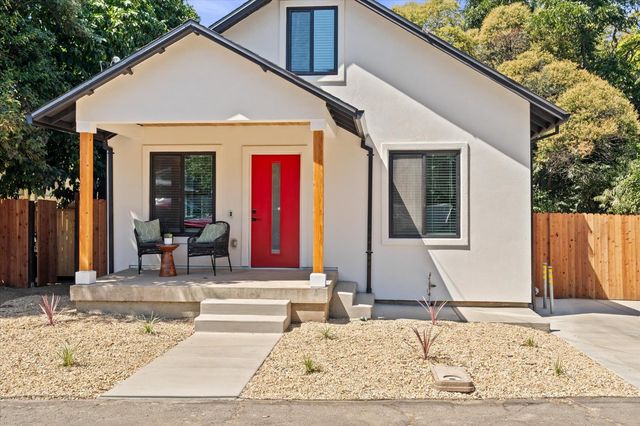 112 Donner Ave, Roseville, CA 95678
