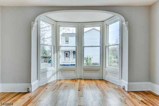 23 Amwell Rd, Millstone Boro, NJ 08844