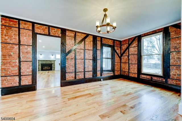 23 Amwell Rd, Millstone Boro, NJ 08844