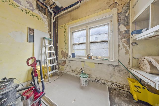 310 Washington Avenue, Evansville, IN 47713