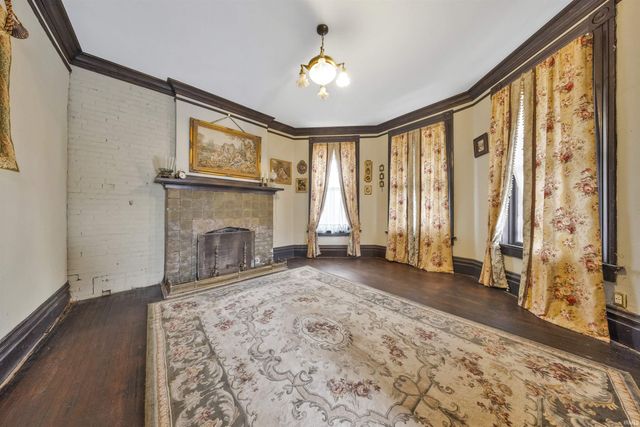 310 Washington Avenue, Evansville, IN 47713